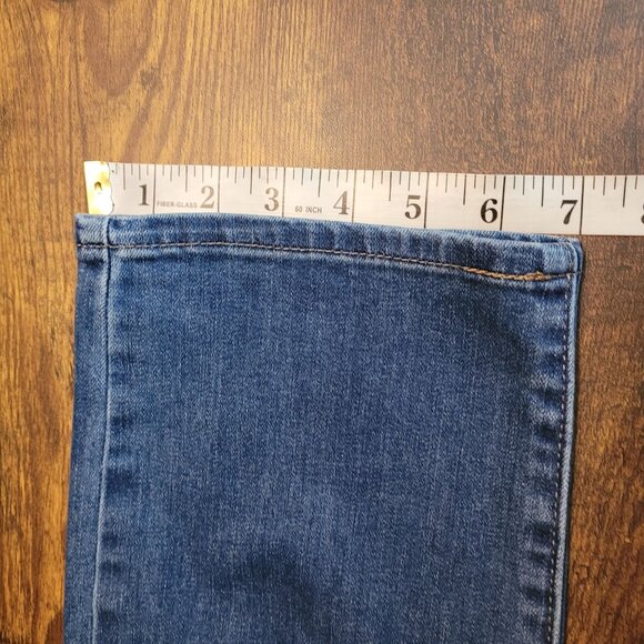 Levi's Jeans Size 31 Boyfriend Mid Rise Medium Light Wash Stretch Denim - Picture 11 of 12